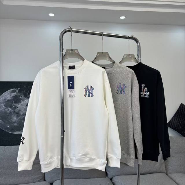 Mlb Ny洋基队春季新款毛圈圆领卫衣Os版型，宽松落肩袖 可穿200斤！！！面料手感舒适细腻光滑 上身舒服 非常亲肤 质感十足 定制染色螺纹无任色差 整件都是