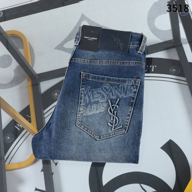 新款小脚牛仔裤款号： 3518码数：29-40