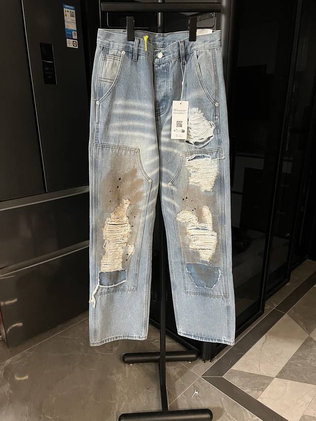 隔天 Maison Margiela 马吉拉 25Fw Mm6破洞做旧涂鸦工装牛仔裤 蓝色 原购入版本 进口丹宁牛仔无弹面料，采用原色酵母水洗工艺，经过洗水软化