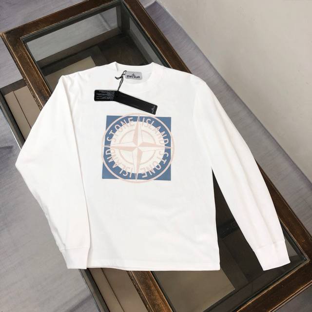 石头岛秋冬季新款长袖T恤卫衣采用优质棉质面料！亲肤舒适！前Logo设计，版型设计上身腔调十足，裁剪工艺走线工整！码数：S-Xl。偏大下单报身高体重