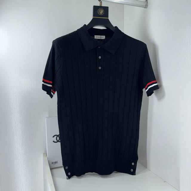 Thom Browne 汤姆布朗 四杠针织Polo衫升级，灵感源自八十年代复古原版面料 官方同款 Polo衫定制 网纱毛衣针织面料 手感非常舒服 春夏最新砖柜同
