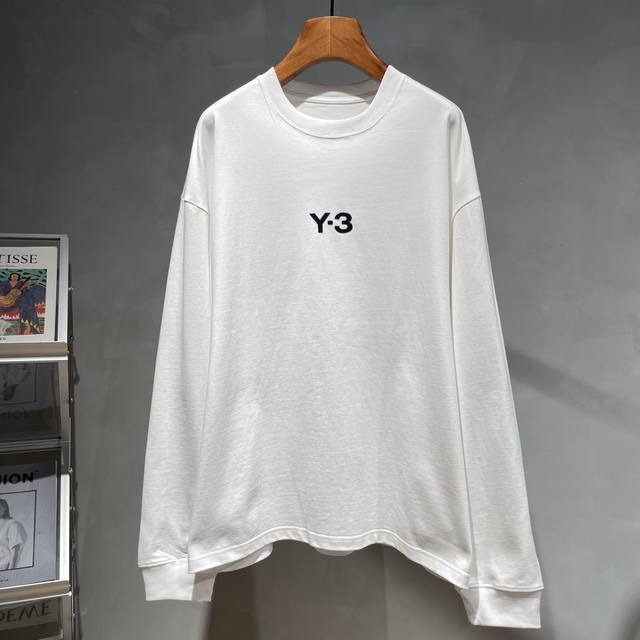 Y-3秋冬季新款卫衣采用优质棉质面料！亲肤舒适！前Logo设计，版型设计上身腔调十足，裁剪工艺走线工整！码数：S-Xl