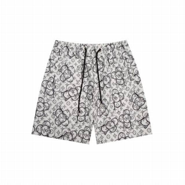 Lv路易威登， 夏季新品 最新款加内网沙滩裤、定制品牌绳头，定制品牌绳圈，做工细节无可挑剔、完美出品、进口机直喷数码印，专柜高科技速干纤维尼龙面料、清爽舒适、型
