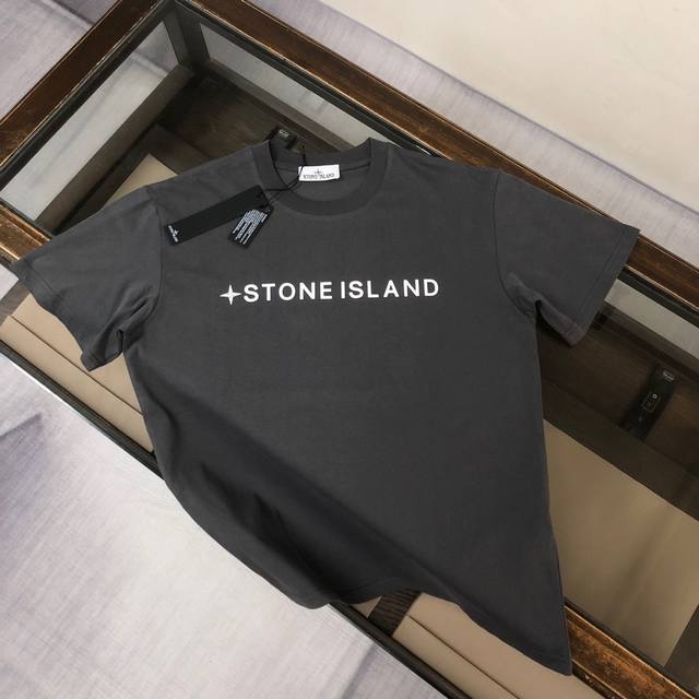 Stone Island 石头岛 2025最新款T恤，情侣款～原单狠货，时尚休闲爆款短T，胸前立体标识字母Logo硅胶印花工艺！特供定制棉质面料～ 全棉T恤 ～