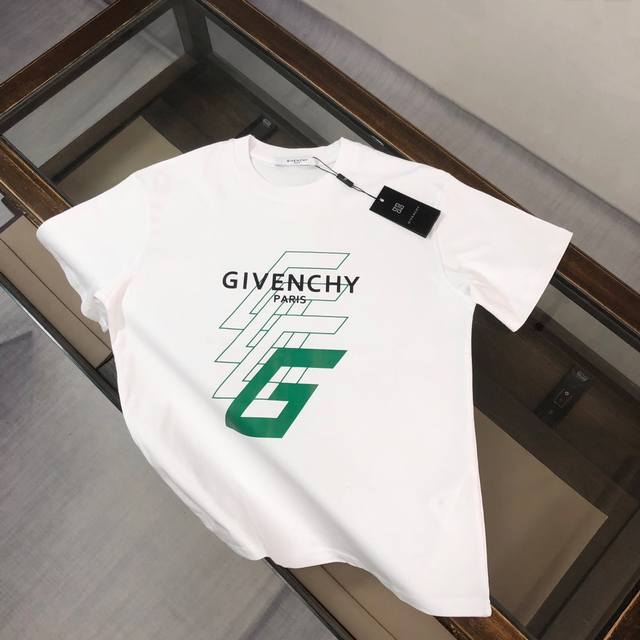 Giv*Enchy 纪梵希 2025最新款情侣款字母印花圆领短袖 情侣T恤 春夏新品 高品质 时尚百搭潮款 定制进口面料 ！穿着舒适 透气 时尚不失个性 上身休