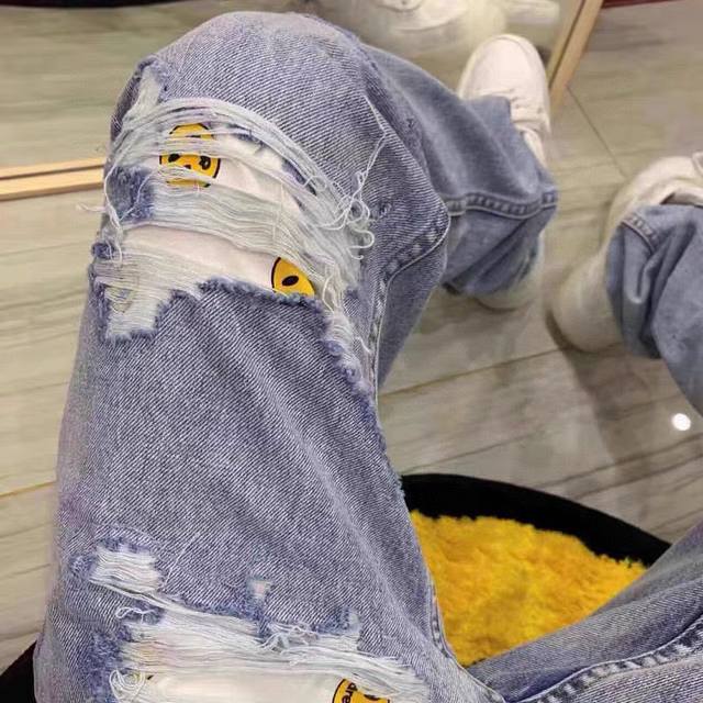 Drew House 比伯同款蓝色笑脸水洗破洞直筒牛仔裤 Drew House Justin Drew迷你笑脸破洞牛仔裤 高街欧阳娜娜同款牛仔长裤男女 面料采用