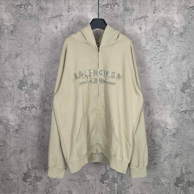 Blcgzip-Up Hoodie Regular Fit In Army Green 25Fw 徽标字母贴布刺绣洗水拉链连帽卫衣外套颜色: 浅绿色码数: 1-