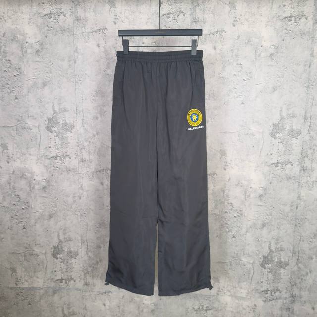 Blcguniform Patch Zip-U Fall秋冬系列圆标徽章刺绣运动裤冲锋裤阔腿裤颜色：黑色尺码：1-2-3