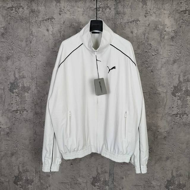 Blcg X Puma彪马Puma Tracksuit Jacket In Cream 25Fall 联名合作款豹子Logo胶印+奶油色科技面料运动夹克冲锋衣外