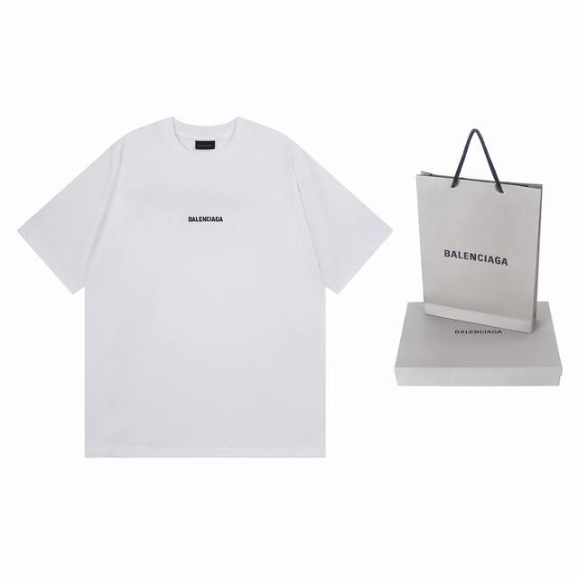 实拍图 顶级版本.官网品质 Balenci*Ga 巴黎#经典款. 前后经典字母刺绣短袖T恤# 春夏季砖柜同步。 面料采用巴黎Zp定织定染全棉双纱、克重260克，