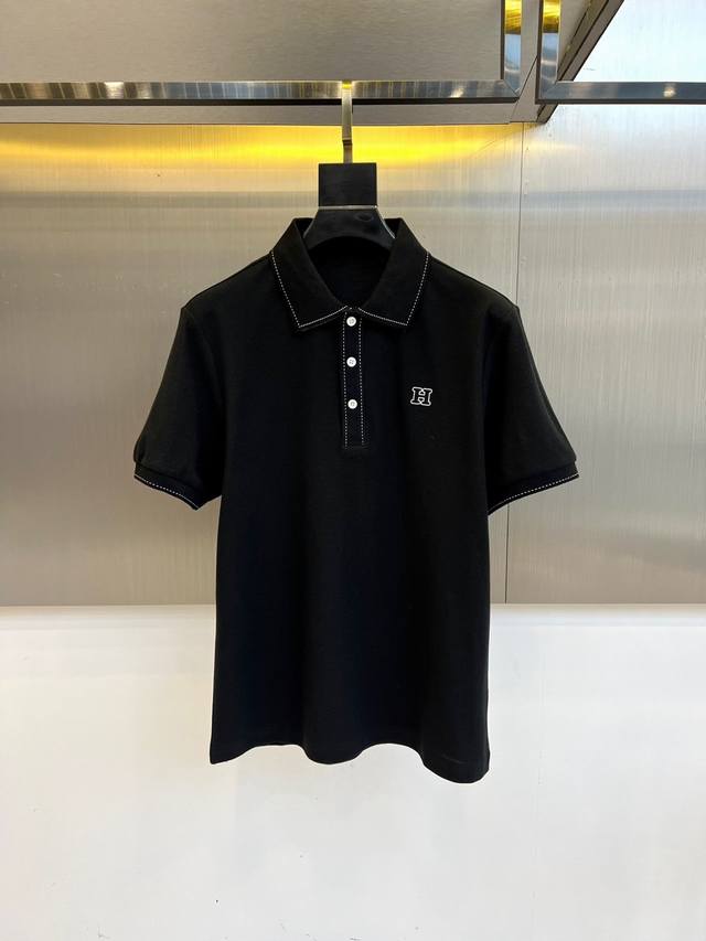 新品H爱马仕、 S新品发售，男士翻领半拉链短袖T恤Polo衫，进口驻地丝光棉短袖T恤，温儒柔软 细腻柔软 上身自然是舒适 凉爽，颜色十分清晰，不掉色，非常的凸显