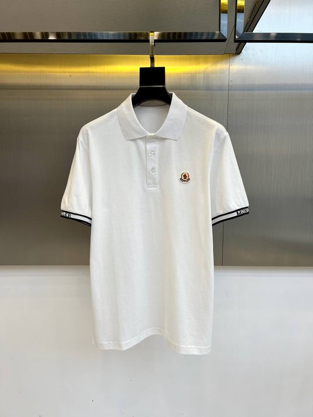 新品蒙口、 S新品发售，男士翻领半拉链短袖T恤Polo衫，进口驻地丝光棉短袖T恤，温儒柔软 细腻柔软 上身自然是舒适 凉爽，颜色十分清晰，不掉色，非常的凸显整体