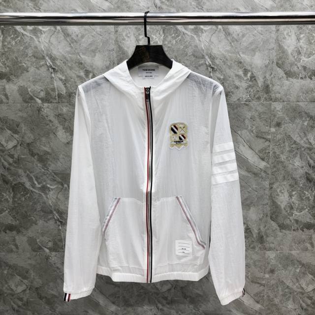 徽章防晒服 7515-码数：1-4 颜色：白、灰、藏青