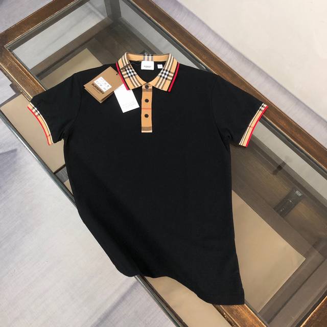 Cbur*Berry 巴宝莉 2025春夏最新款格子布拼接Polo衫～ 备受推崇 男女同款 商务休闲翻领Polo衫～很精致 ～合体的剪裁版型衬托出了极简主义的设