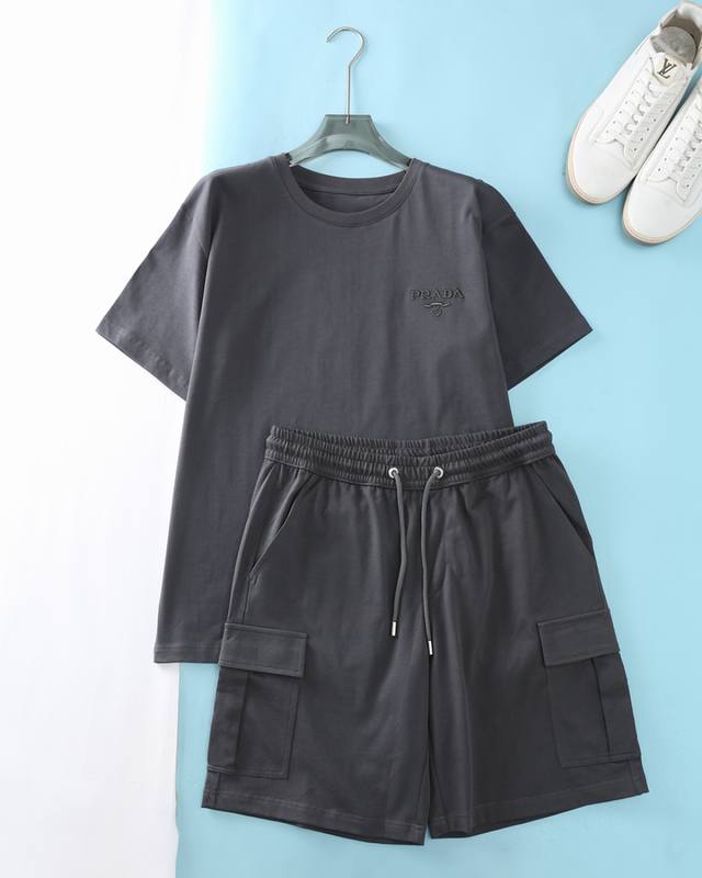 新品Pa*拉 衣服 短裤 Ss春夏新款，男士经典刺绣徽标基础款纯色圆领短袖T恤衫+工装抽绳短裤套装！贸易公司渠道稀出，领先Gw发售！P家新款工装短袖套装，以其独