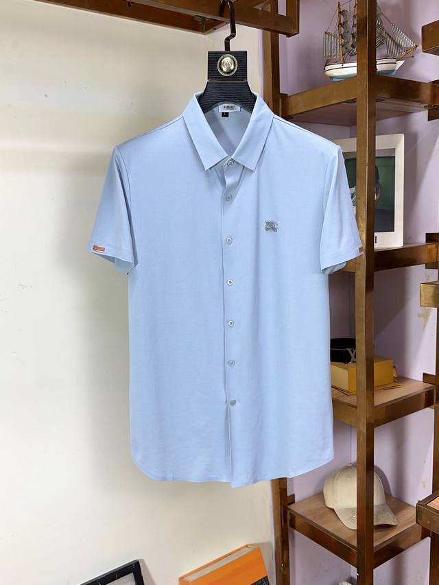 Burberry 巴宝莉 胖哥福音4Xl可穿200斤全品全品相订单商务休闲翻领短袖 让整体上身感 商务休闲的同时 时尚有型 属于轻商务休闲设计 让您轻松驾驭不同