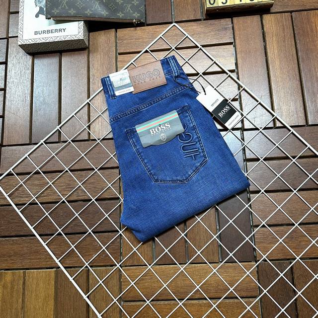 Boss老板 新款新品 专柜有售 实体店极品牛仔裤专柜原版1:1好货，适合各个年龄段。市场最高版本的欧洲进口面料。舒适柔软亲肤，上身效果超级棒时尚百搭，笔挺有型
