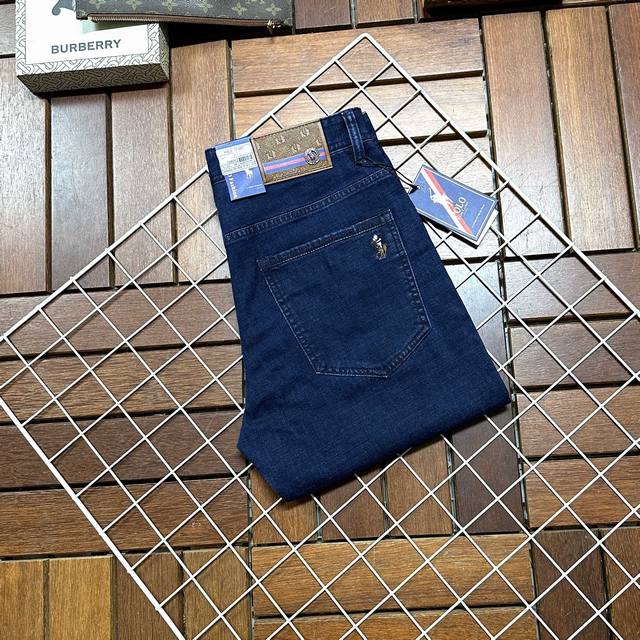 Polo保罗 新款新品 专柜有售 实体店极品牛仔裤专柜原版1:1好货，适合各个年龄段。市场最高版本的欧洲进口面料。舒适柔软亲肤，上身效果超级棒时尚百搭，笔挺有型