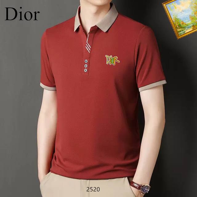 Dior 欧货 2025Ss新款男士短袖，高端版本专柜定制面料 透气舒适度高，细节无可挑剔，品牌元素设计理念，体现高品质。手感细腻柔软！呈现休闲裁剪，上身版型超