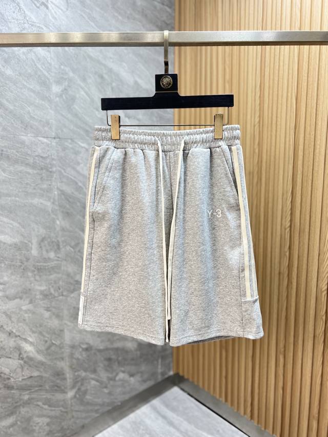 Y3 2025春夏新品 三标齐全 松紧带五分休闲裤短裤 好货不用过多介绍 看细节 专柜码数：S-Xxl 175 140上身建议M