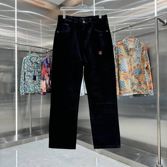 D Lv 路易 25新品 字母刺绣 背后口袋字母Logo印花牛仔裤！特定最新品牌皮标 重磅单品~私渠稀有臻品 客供五金辅料 进口客供定织牛仔棉布面料,时尚又个性