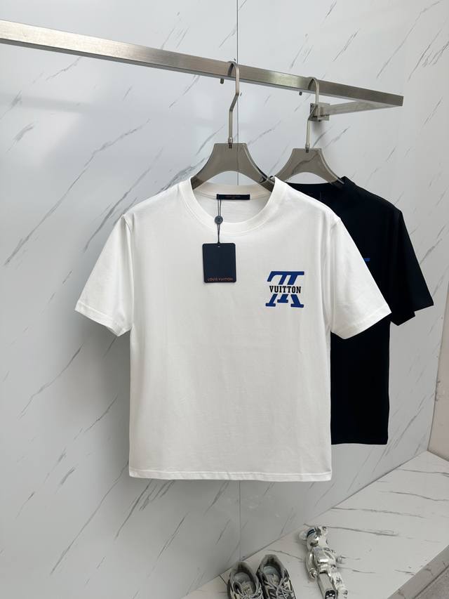 特价 元3件..3件起拿可以混搭拿 特价商品不退不换 驴牌Lv男士圆领短袖，香港洋行渠道货，重磅高端臻品，高奢品鉴白金级单品，25年官柜新品，欧洲区域限量售卖款