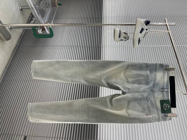 Mon 25Ss夏季新款牛仔裤，面料超级柔软舒适 小直筒版型，上身修长，万能搭配款码数：29，30，31，32，33，34，36，38，