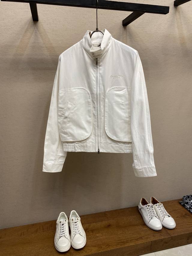 Dior，Cd*2025早秋新品夹克外套，棉质精梳面料，立体口袋，前幅带有Logo绣花，落肩束腰版型，五金原版1：1还原，做工精细，男女同款！尺码：S-Xl
