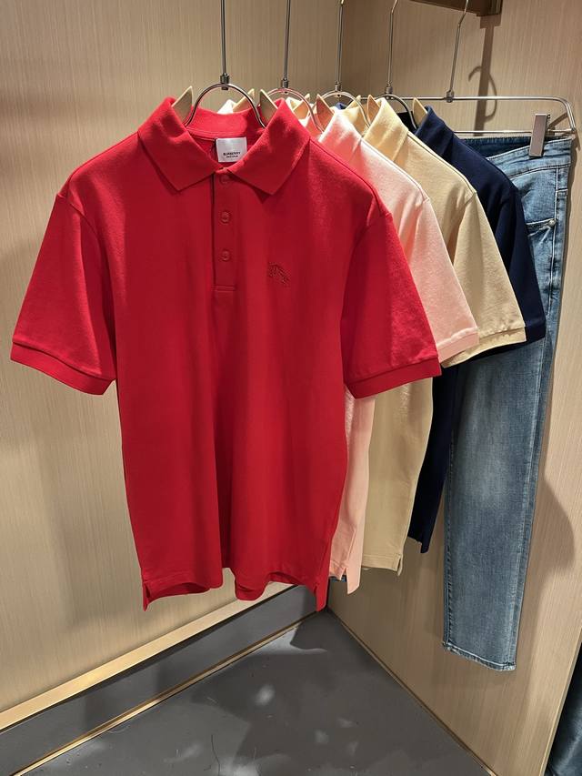 Bur*Erry 巴*莉 2025春夏新款男士短袖Polo衫，品牌最新设计元素！既不单调也不复杂,恰到好处的展现品味！客供顶级定制珠地棉面料！舒适吸汗透气根本不