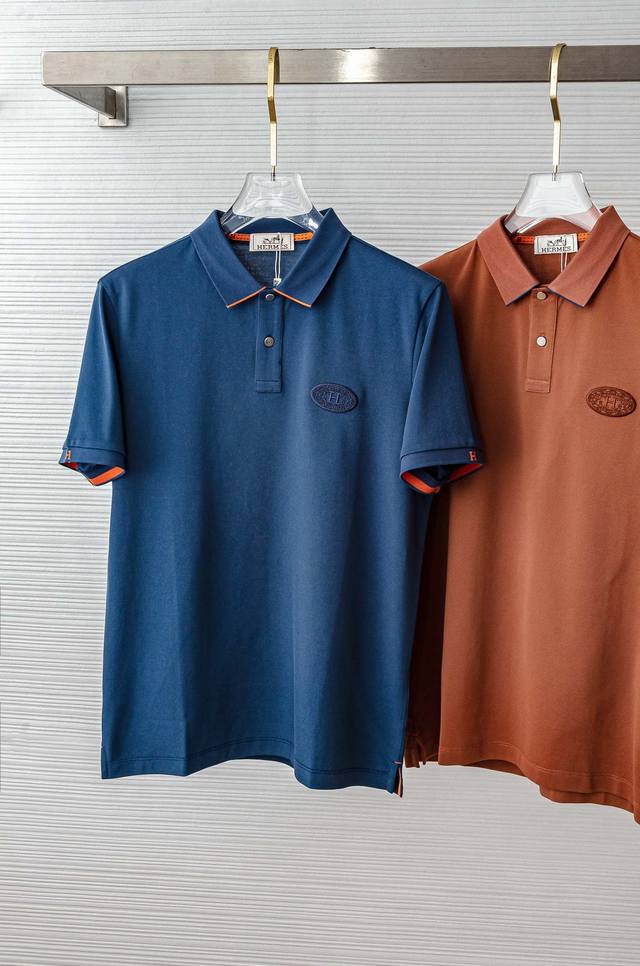 Hermes 2025Ss春夏新款网眼珠地Polo衫，男士翻领商务休闲短袖Polo衫！商务休闲皆宜的百搭款式！此款Polo衫采用进口定织定染丝光网眼珠地棉布制成