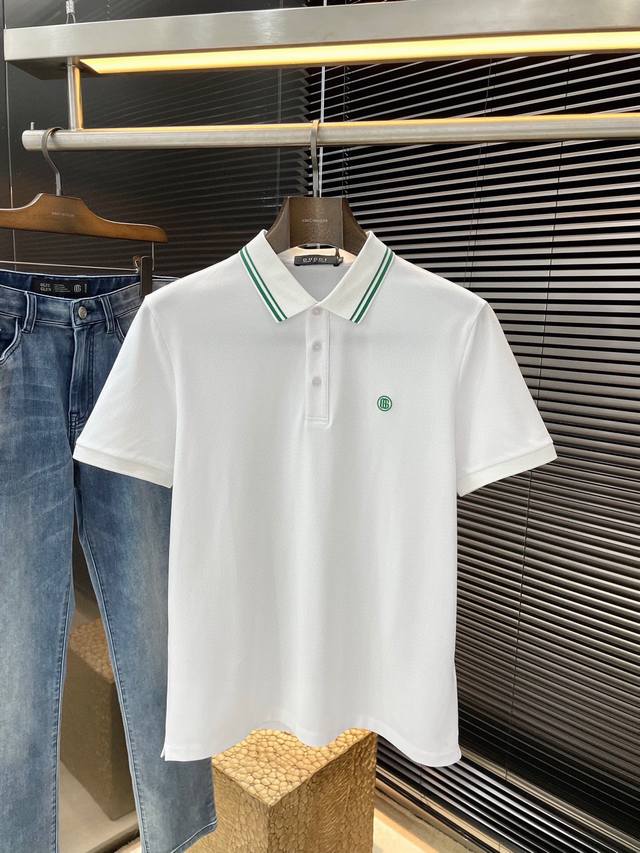 Gucci 古驰 2025春夏最新款Polo短袖，采用最新聚脂纤维桑蚕丝面料，耐水洗不易掉色，手感柔软、成分柔软舒适 经典设计风格 特殊定制 简单的裁剪方式拼接