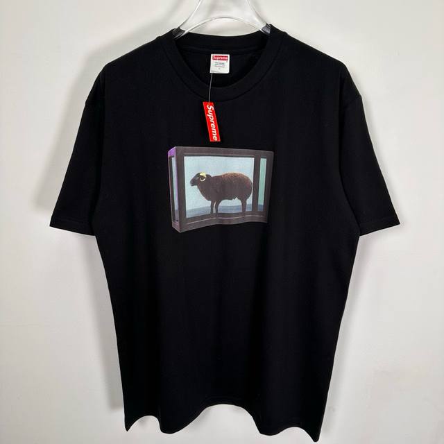 顶级版本 Supreme 25Ss Damien Hirst Black Sheep Tee艺术家联名 黑山羊绵羊短袖T恤 图案Logo印花美潮复古高街宽松情侣