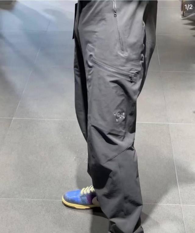 模特咨询 百灵达刺绣 Arcteryx始祖鸟 Gamma Jogger Men's 纯色Logo标识软壳松紧腰束脚运动长裤 柜子 0面料性能、版型裁剪、做工品质