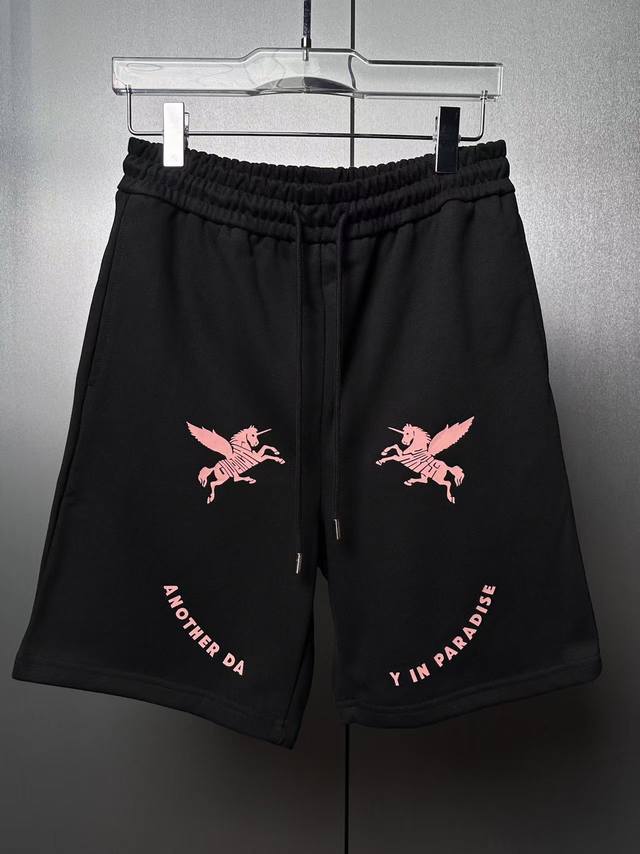 Givenchy纪梵希2025春夏新款休闲短裤高版本高版本细节100%还原Zp高端 品质 高奢品 简单百搭款 上身效果Nice进口特种机定做 特殊面料 原版五金