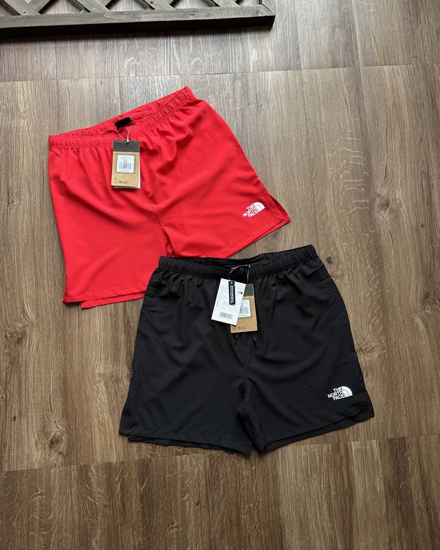 Thenorthface北面轻薄速干短裤男子户外舒适防泼水短裤 537M北面新品春夏短裤，采用Dwr防泼水面料，主要功能是将水分阻截在面料表层，从而增强透气性，