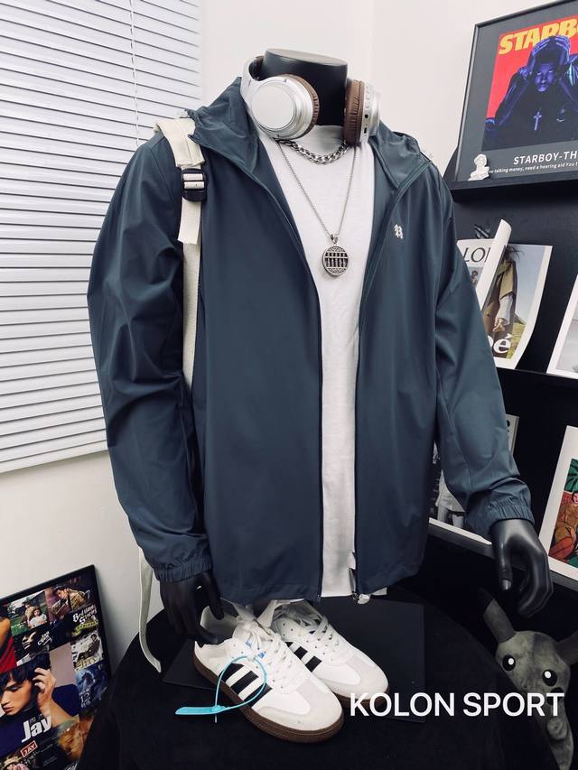 Kolon Sport可隆爆款清凉连帽防晒外套男女同款专用包装 高品质顶级版本，区别市场通款，掌柜严选 公司贸易渠道！穿在身上没有感觉，好像和身体融为一体，超