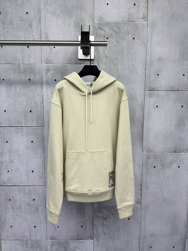 Burberry巴宝莉 25Fw 早秋新款针织毛圈长袖帽衫下摆经典战马标签点缀，衣领和衣袖肩膀处双走线，简单设计款式，直筒剪裁 休闲版型尺码：S-M-L-Xl颜