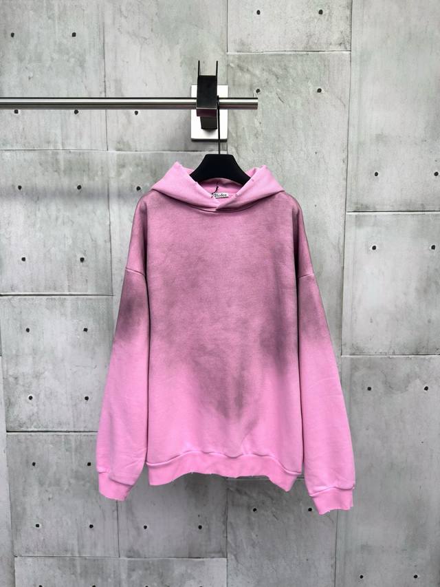 Acne Studios 25Ss 1996做旧水洗棒球服外套哑光磨砂质感 很有做旧味道！就很实穿，内里大毛圈有一定厚度，布面纹理粗狂清晰，超适合开春冷暖交替的