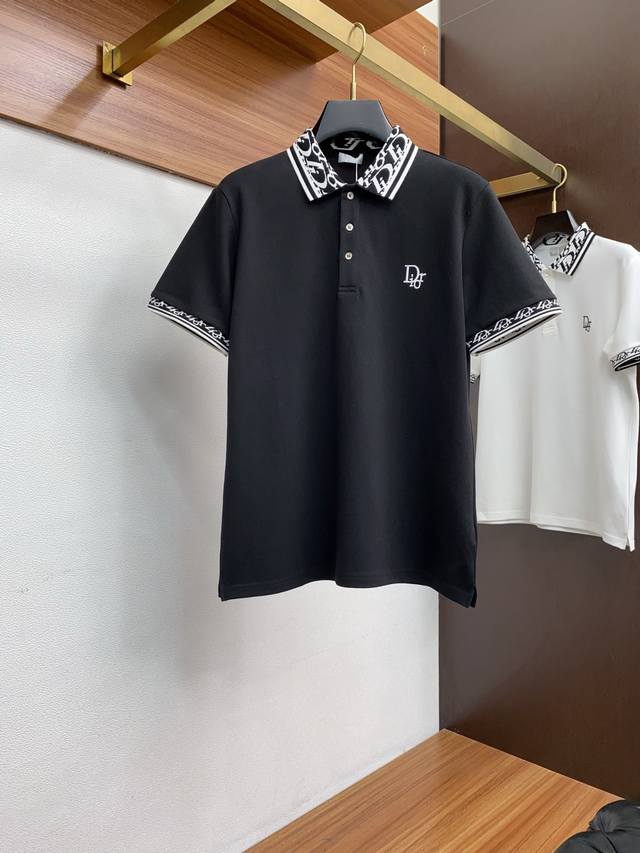 迪奥 2025春夏新品细纹珠地商务Polo，极简的衣身造型！顶级针织棉质混纺质地 整体的触感极为舒适，弹力十足亲肤效果高级，经典时尚翻领 Polo衫短袖 贸易公