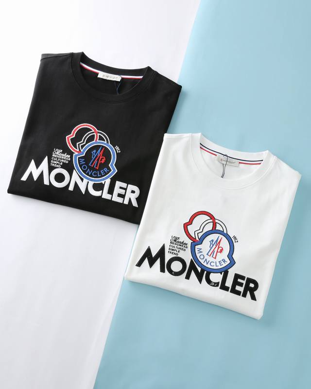 Mon*扣 25Ss夏季新款平纹针织棉布圆领短Tee， 男士经典标识亮片刺绣时尚休闲短袖T恤衫！贸易公司渠道稀出，甄选客供 %平纹棉材质， 面料肌理紧密匀净，独