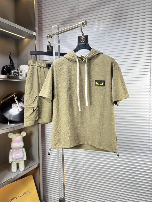 Fend*芬迪 Ss25夏季新款休闲套装 贸易公司渠道订单，海外精品独家限定发售，经典即永恒，入手绝对值的！这种类型的套装也是懒人必备的一套，不用想怎么搭配，直
