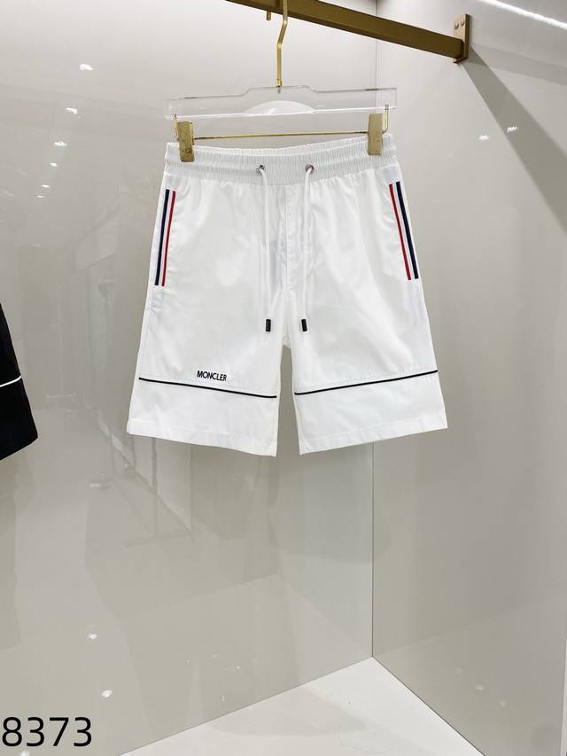 蒙口 新品 贸易渠道货品, 2025春夏新款，Moncler轮廓型拼接裁剪休闲短裤。出众的型格让潮流时尚彰显活力,为平淡的青春加点猛料...客供针织有机棉,工艺