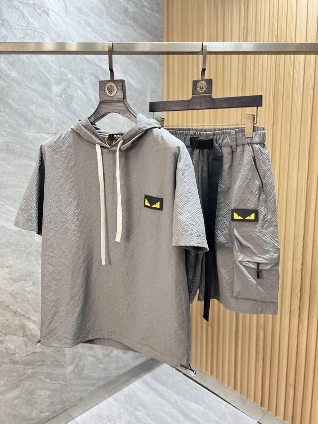 Fendi 芬迪 2025春夏新品 三标齐全 套装 好货不用过多介绍 看细节 专柜码数：M-Xxxxl 175 140上身L