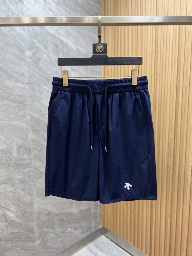 迪桑特 2025春夏新品 三标齐全 短裤 好货不用过多介绍 看细节 专柜码数：M-Xxl 175 140上身建议L