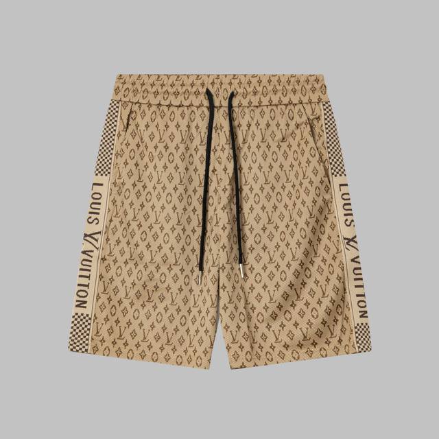 Louis Vuitton 路易威登 织带老花纹提花毛巾裤 Ss新款针织短裤，定制面料采用威化布织法，提花针织工艺，版型紧致立体，定制裤绳五金质感强，顺滑，上身