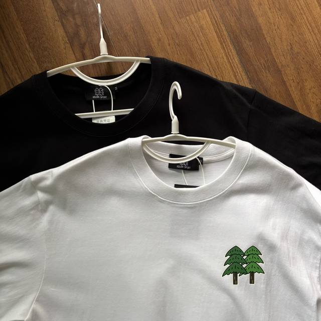 高品质，雪梨纸精包装Kolon Sport 可隆专柜同款户外中性Jeon Hwangil插画师联名款速干宽松款T恤当户外遇上艺术，这款T恤让你成为自然焦点在户外