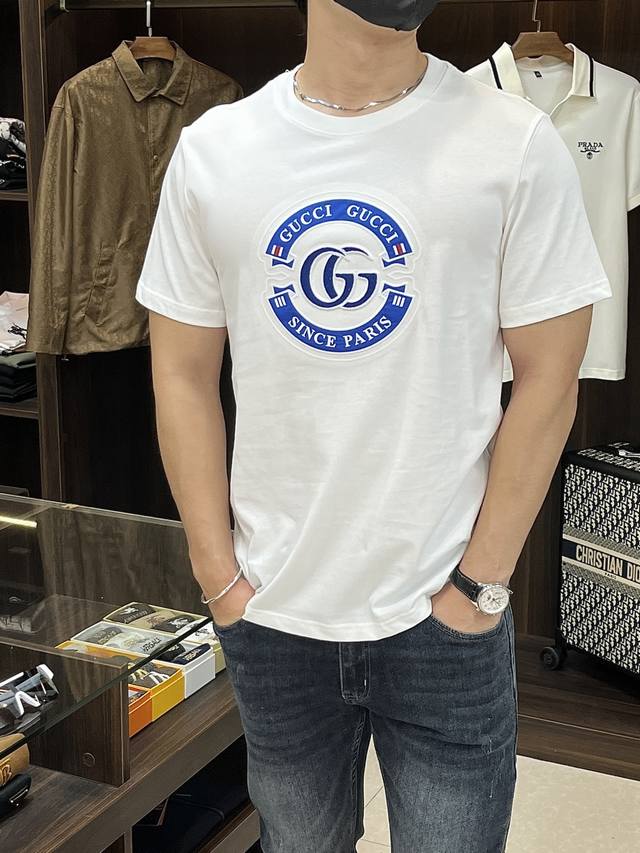 主推 Gucci 独家专供春季新款古驰时尚休闲圆领短袖，阔版高密度280克纯棉面料，高级密针刺绣、高端欧版原单T恤，潮流时尚休闲半袖 透气舒适度高，细节无可挑剔