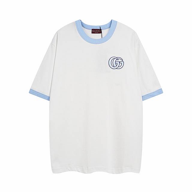 全年有货不下架Gucci 古驰 25Ss粉蓝色螺纹新款双G刺绣字母Logo圆领短袖，25年新款爆款260克重，定织纯棉面料，舒适透气不易变形。三标齐全，宽松版型