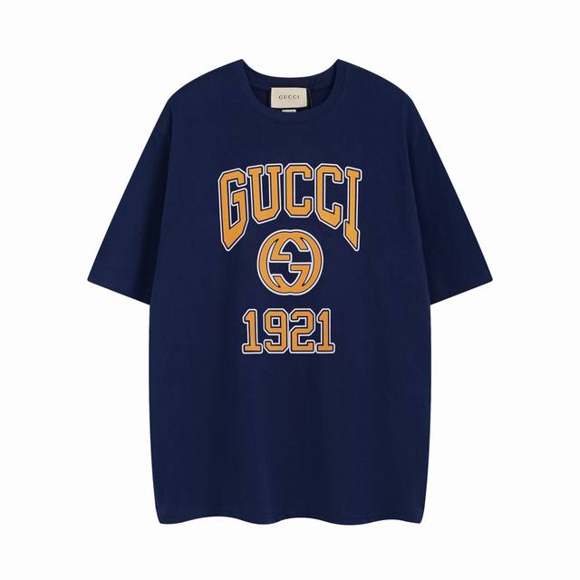 全年有货不下架#Gucci古驰##经典##大Logo印花#古驰经典大Logo印花款，24年印花款，官方原版,定制32支双纱纯棉面料，克重240G，手感松软细腻又