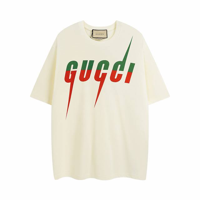 全年有货不下架#Gucci古驰##刀锋闪电##锋刃#Gucci锋刃绿红配色印花款，官方原版,定制32支双纱纯棉面料，克重230G，手感松软细腻又比一般棉布料扎实